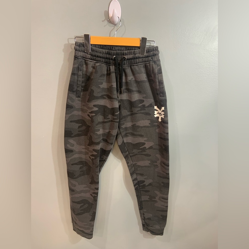 Zoo York Gray Camouflage Sweatpants with Elastic Waistband